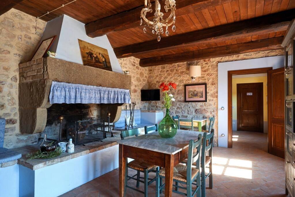 Casale Rosso Castel San Felice Exterior photo
